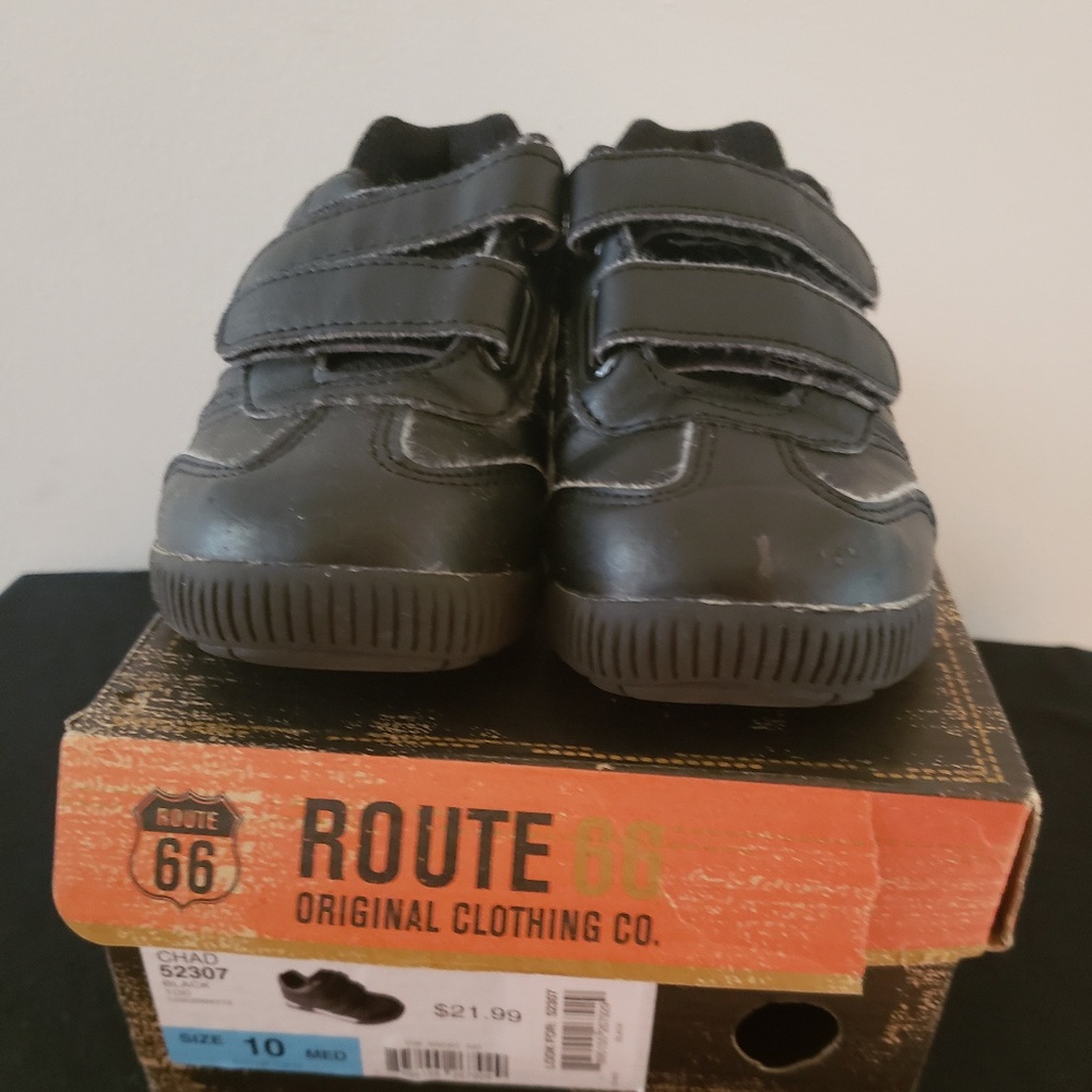 Route 66 Black Sneakers